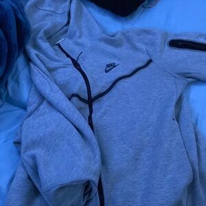 Nike tech